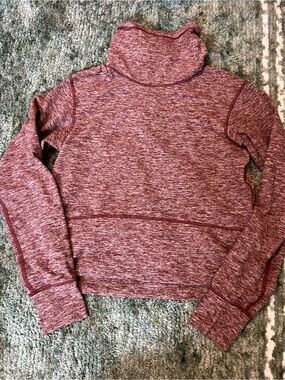 Lululemon Women’s Heathered Red Pullover Size 2